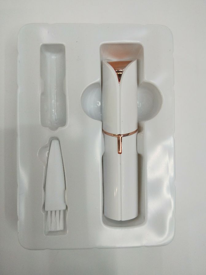 New ladies electric hair remover lipstick shaver USB charging size color box New ladies electric hair remover lipstick shaver USB charging size color box