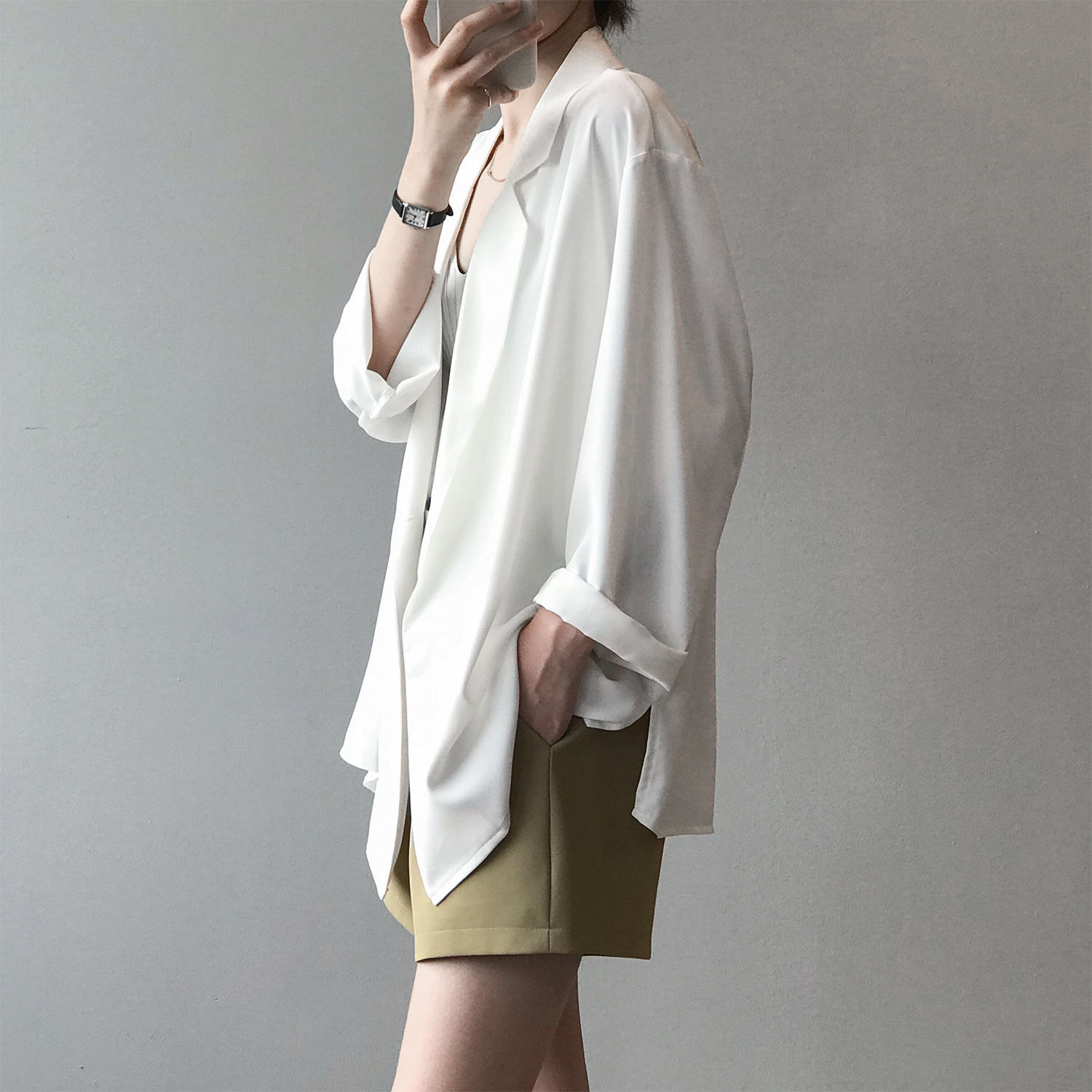 Summer 2020 new Korean web celebrity thin small suit jacket women's design sense of sunscreen loose suit 3355