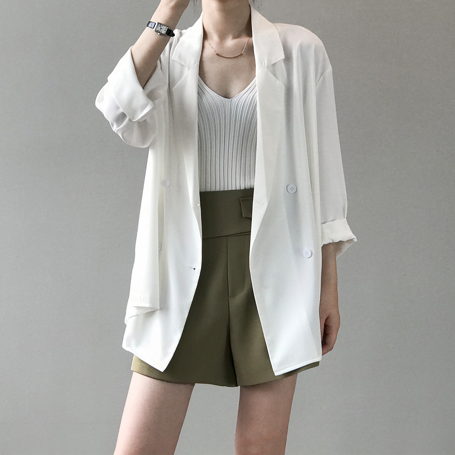 Summer 2020 new Korean web celebrity thin small suit jacket women's design sense of sunscreen loose suit 3355