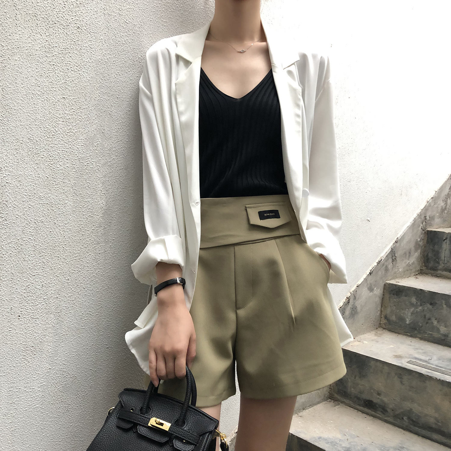 Summer 2020 new Korean web celebrity thin small suit jacket women's design sense of sunscreen loose suit 3355