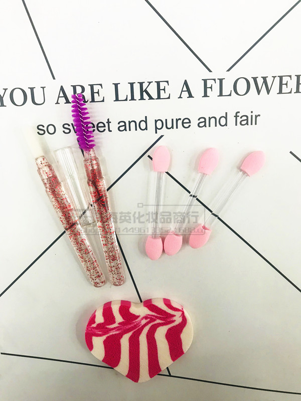 New 3 color mix 4 hairdressing tools facial makeup tool lip brush + eye shadow stick + eyelash comb + powder puff New 3 color mix 4 hairdressing tools facial makeup tool lip brush + eye shadow stick + eyelash comb + powder puff