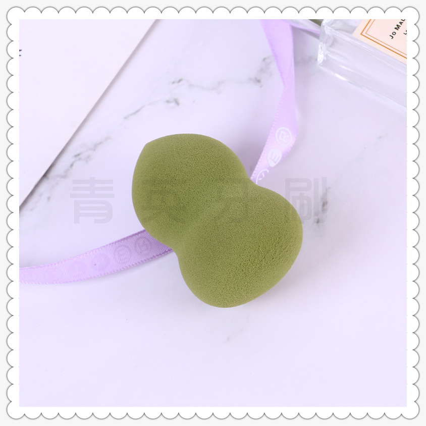 BB cream sponge with cotton powder puff is soft and delicate BB cream sponge with cotton powder puff is soft and delicate