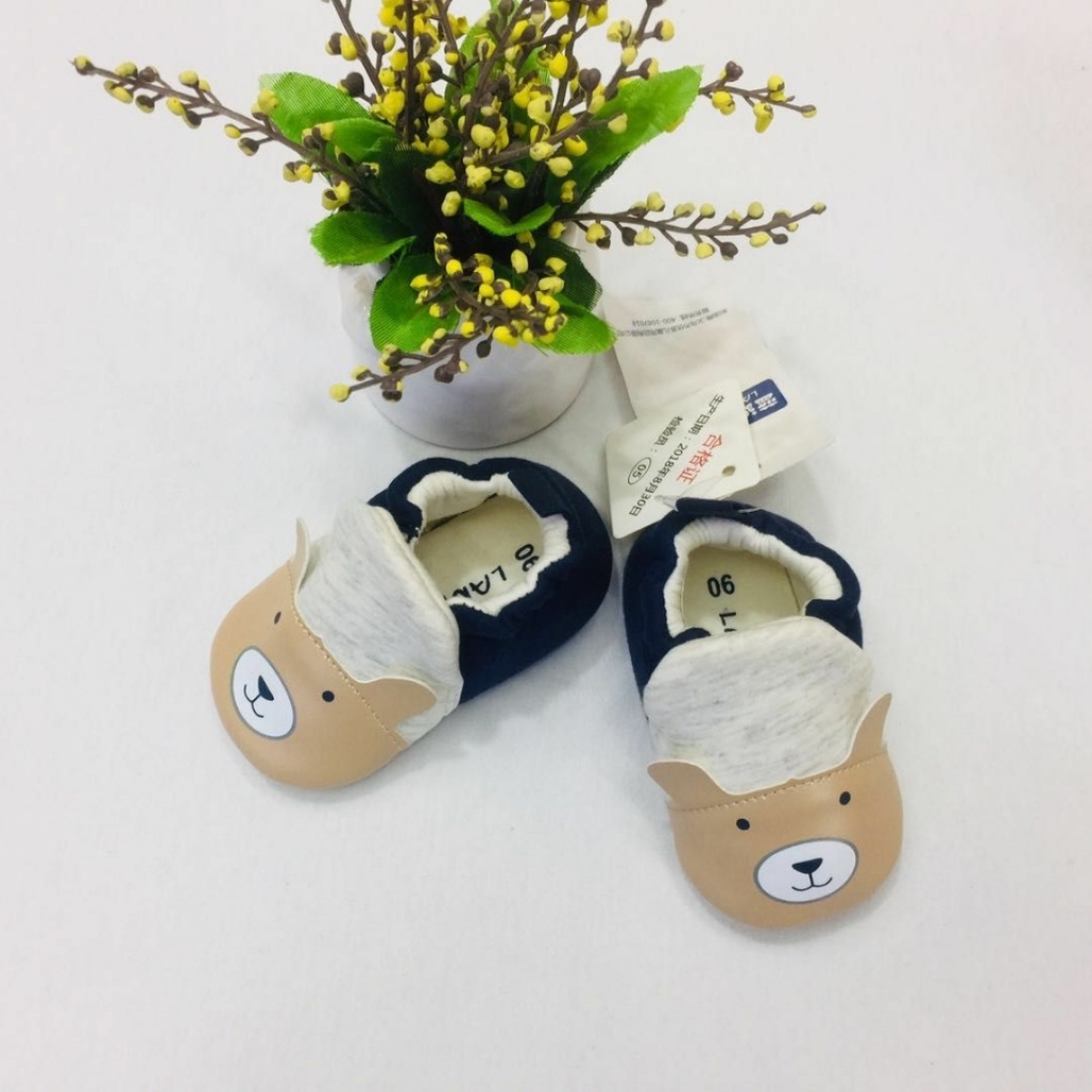 Spring and autumn new baby shoes are breathable 0-8 months for men and women baby shoes manufacturers Spring and autumn new baby shoes are breathable 0-8 months for men and women baby shoes manufacturers