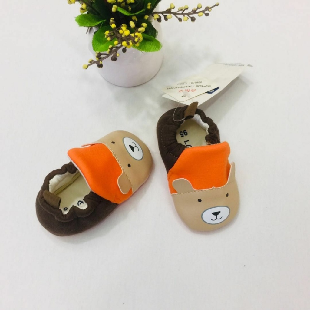Spring and autumn new baby shoes are breathable 0-8 months for men and women baby shoes manufacturers Spring and autumn new baby shoes are breathable 0-8 months for men and women baby shoes manufacturers