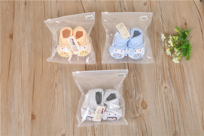 Xueliwa combed cotton baby shoes embroidered dog shoes soft solo baby shoes Xueliwa combed cotton baby shoes embroidered dog shoes soft solo baby shoes
