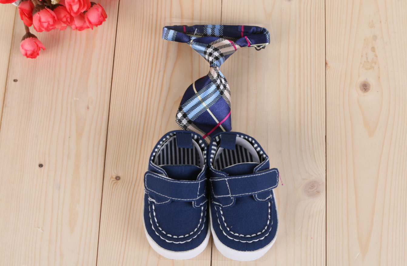 Baby shoes and tie gift box for baby boy shoes + tie combination gift box for baby suit