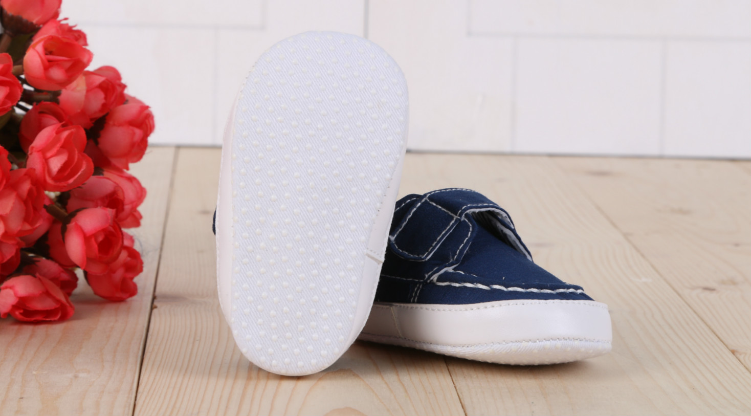 Baby shoes and tie gift box for baby boy shoes + tie combination gift box for baby suit