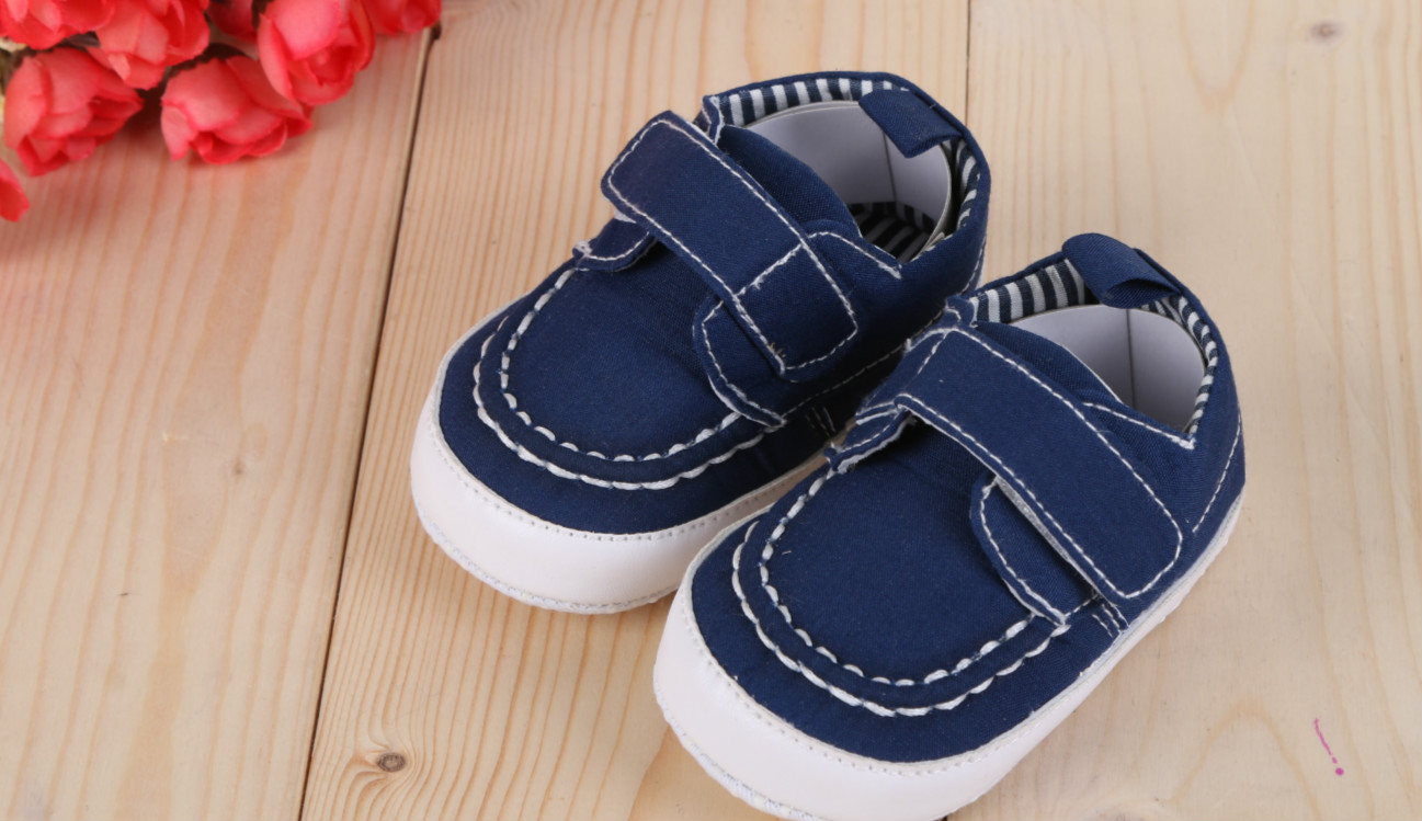 Baby shoes and tie gift box for baby boy shoes + tie combination gift box for baby suit