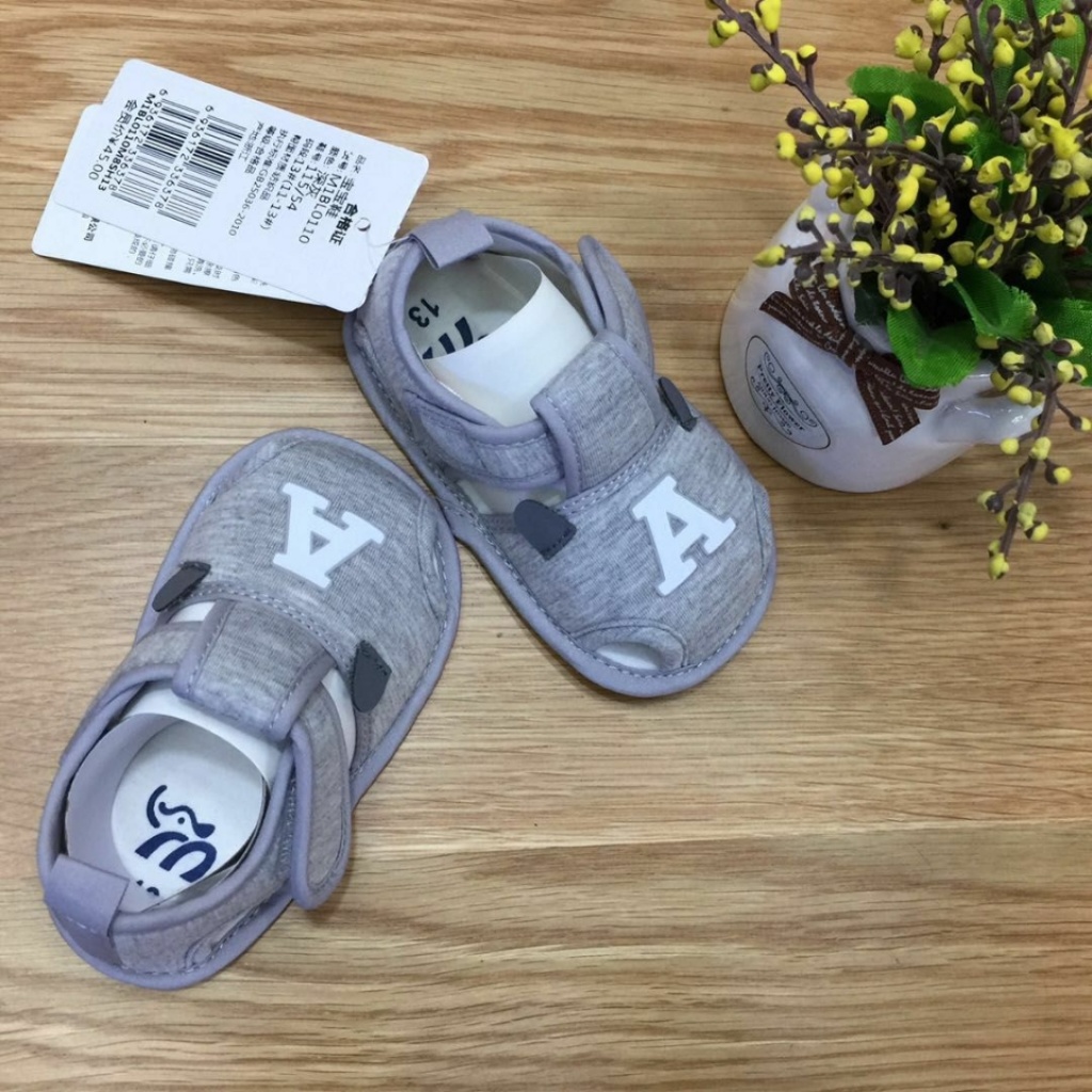 Mutra summer baby shoes for boys and girls, with soft sole and soft surface Mutra summer baby shoes for boys and girls, with soft sole and soft surface