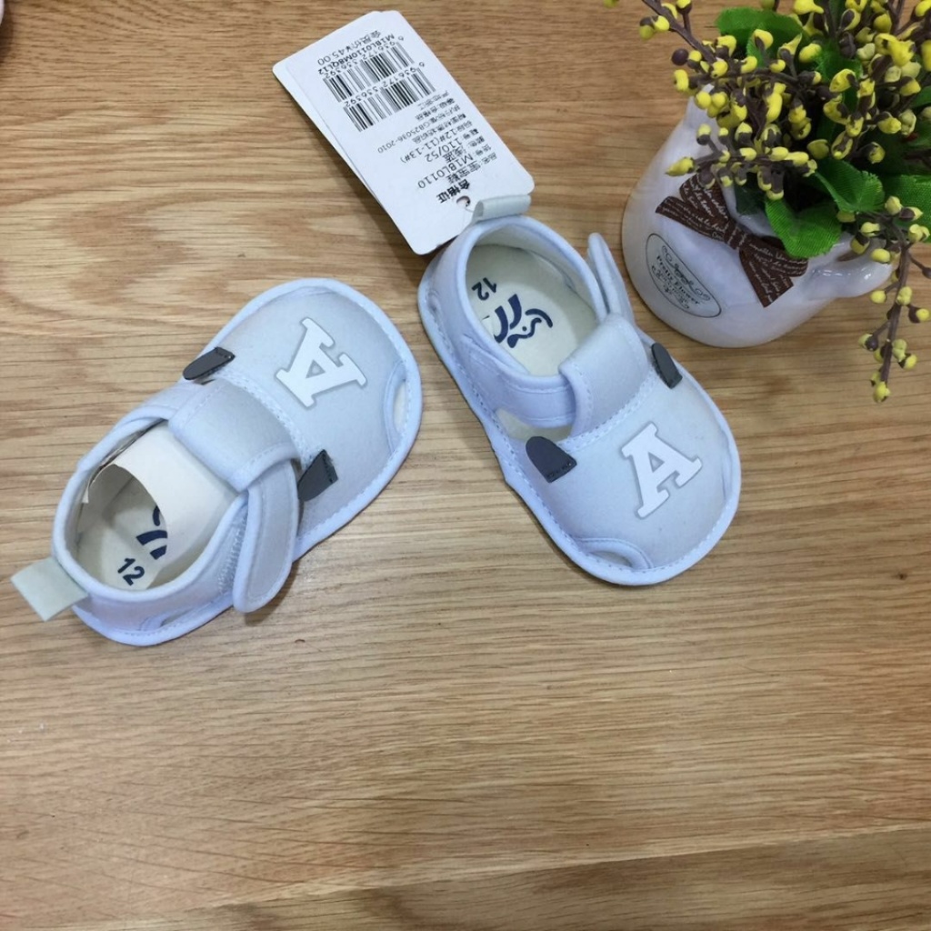 Mutra summer baby shoes for boys and girls, with soft sole and soft surface Mutra summer baby shoes for boys and girls, with soft sole and soft surface