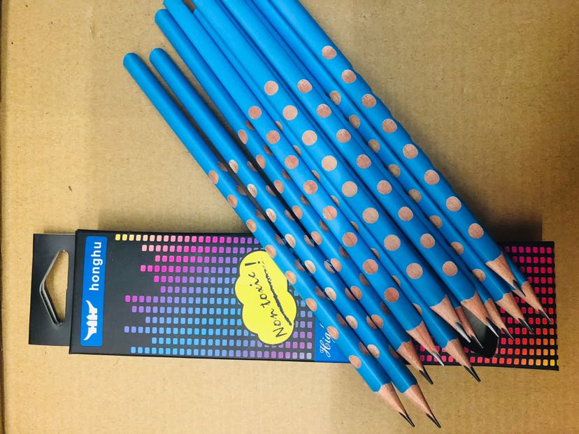 Groove Pencil Triangle Penholder, Environmentally Friendly Non-Lead-Poisonous, Constant Lead, Easy to Roll and Cut