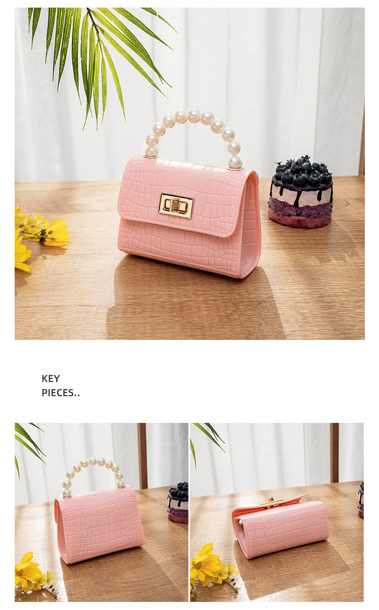 Women's Bag 2021 New Mini Crocodile Pattern Lock Pearl Handle Gel Bag Fresh Lipstick Pack Foreign Trade Women's Bag 2021 New Mini Crocodile Pattern Lock Pearl Handle Gel Bag Fresh Lipstick Pack Foreign Trade