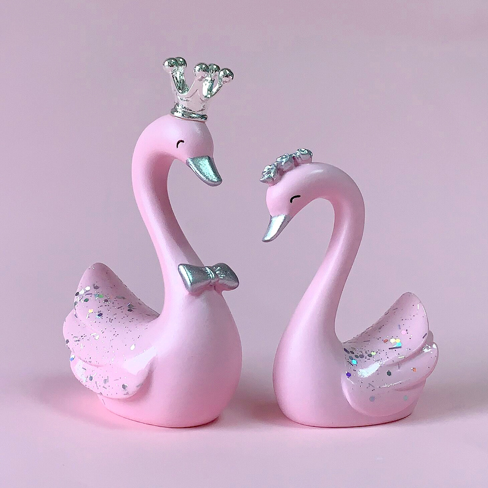 Creative Car Decoration Crown Swan Ins Resin Crafts Birthday Cake Qixi Jewelry for Valentine&#039;s Day Gift