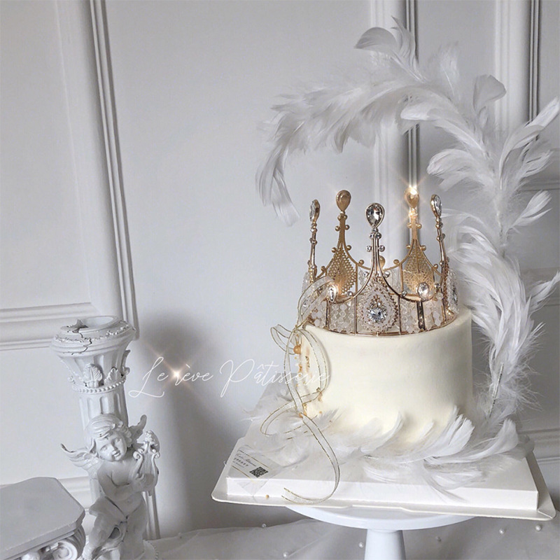 Chen Zihan Same Style European Retro Birthday Cake Baking Decoration Handmade Woven Crystal Bridal Big Crown Wedding Dress