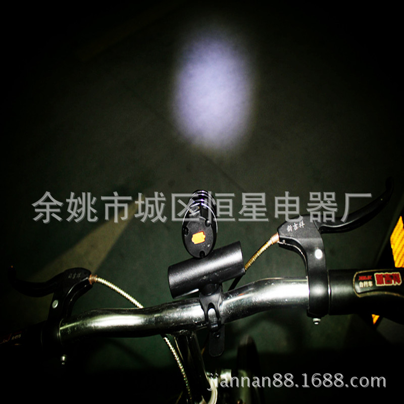 Factory direct USB rechargeable bicycle headlights night riding equipment lighting Factory direct USB rechargeable bicycle headlights night riding equipment lighting