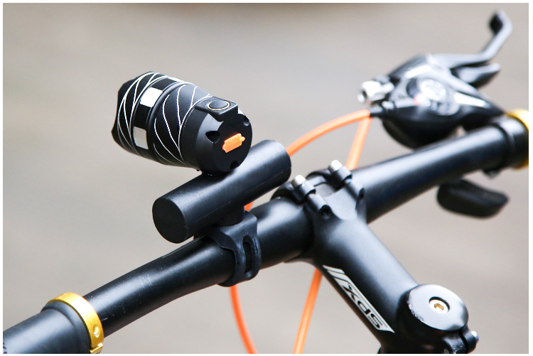 Factory direct USB rechargeable bicycle headlights night riding equipment lighting Factory direct USB rechargeable bicycle headlights night riding equipment lighting