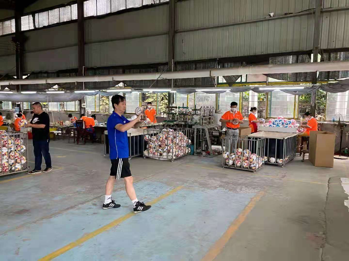 Football, Volleyball, Basketball Manufacturers Customize Pu Seamless Handmade Official Ball