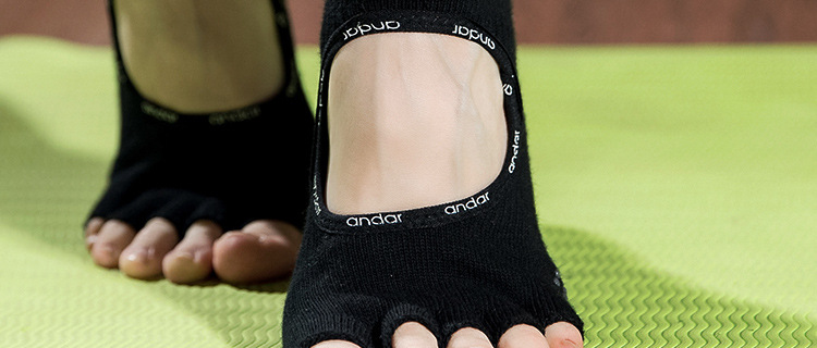 Non-Slip Yoga Socks Toe Socks Sports Professional Pilates Socks Open Toe Back High Quality Silicone Foreign Trade Set Logo Non-Slip Yoga Socks Toe Socks Sports Professional Pilates Socks Open Toe Back High Quality Silicone Foreign Trade Set Logo
