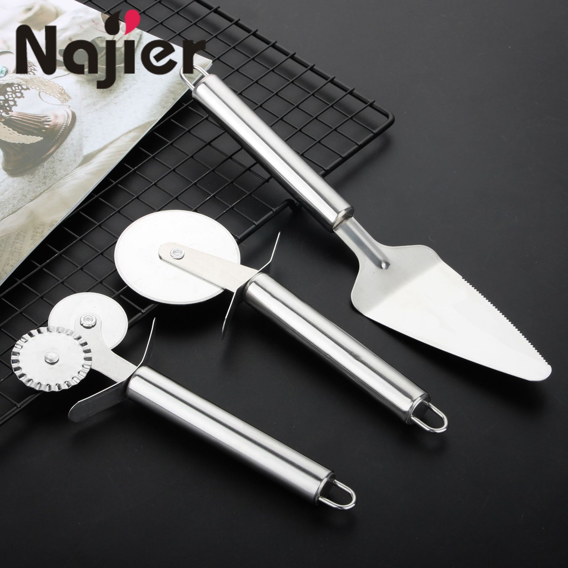 Factory Direct Sales Stainless Steel 430 Toy Coyer Single Wheel Pizza Cutter Roller Cake Knife Baking Tool Laser