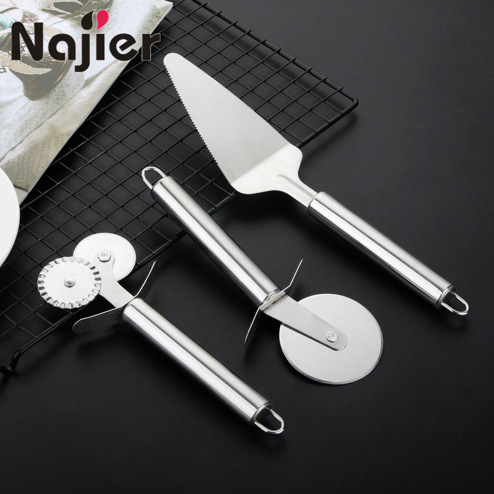 Factory Direct Sales Stainless Steel 430 Toy Coyer Single Wheel Pizza Cutter Roller Cake Knife Baking Tool Laser