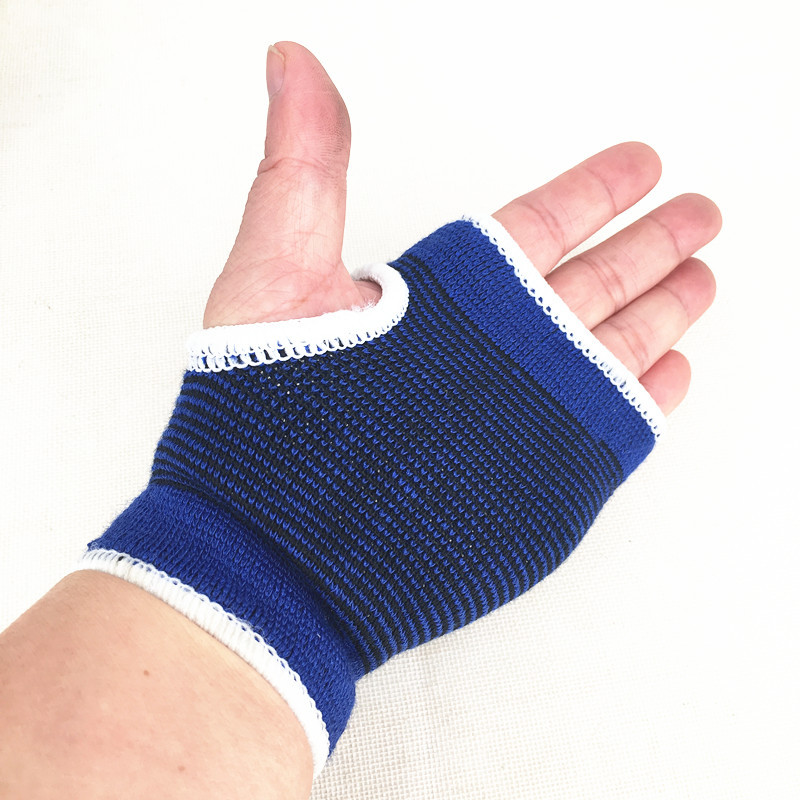 Factory Direct Sales Knitted Hand Protector Wholesale Riding Roller Skating Warm Keeping Sports Cold Protective Gear