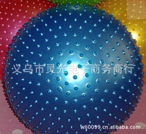Manufacturers processing the production of 65CM massage fitness ball yoga ball with thorn fitness ball PVC yoga massage ball