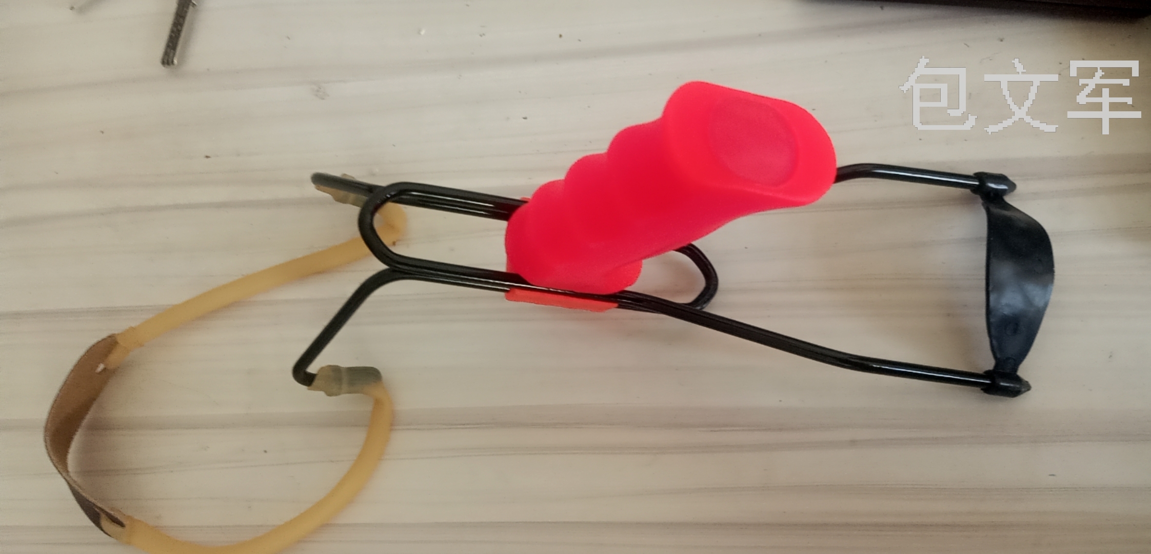 Wholesale and Retail Plastic with Hand Support Large U Color Toy Slingshot Entertainment Wholesale and Retail Plastic with Hand Support Large U Color Toy Slingshot Entertainment