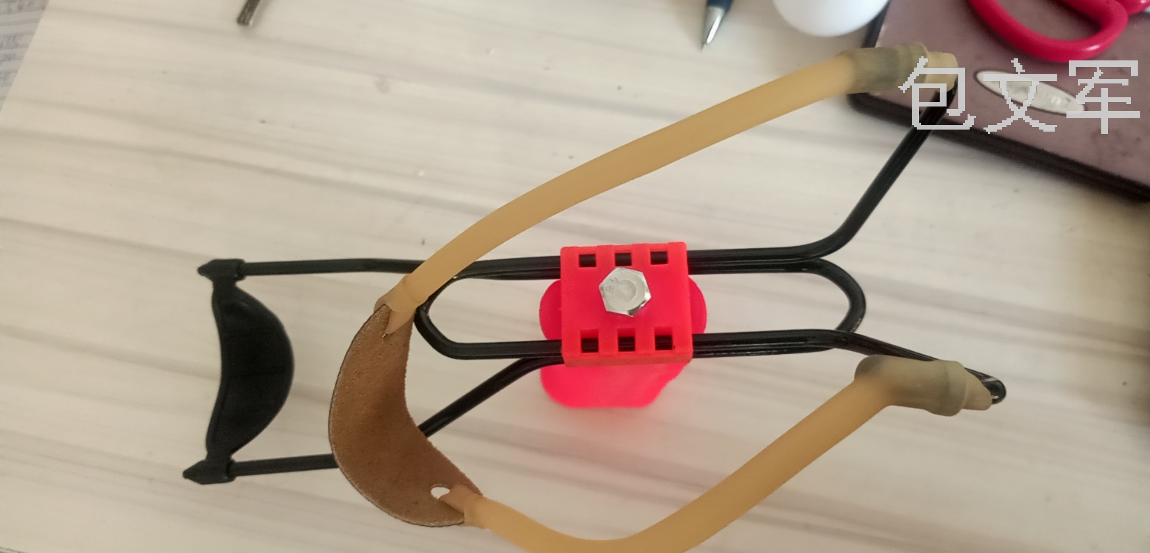 Wholesale and Retail Plastic with Hand Support Large U Color Toy Slingshot Entertainment Wholesale and Retail Plastic with Hand Support Large U Color Toy Slingshot Entertainment