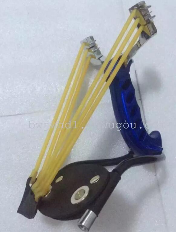 Wholesale new Jade Dragon slingshot with arm bracket sniper bow shooting outdoors