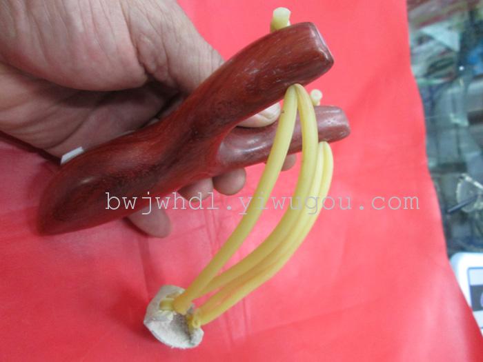 Wholesale outdoor wushu shooting craft pirate toy slingshot