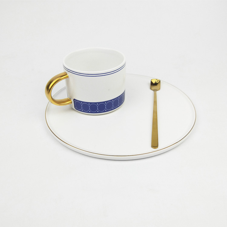 New creative coffee cup and saucer Nordic elegant style war horse gold disc cup and saucer spoon gift