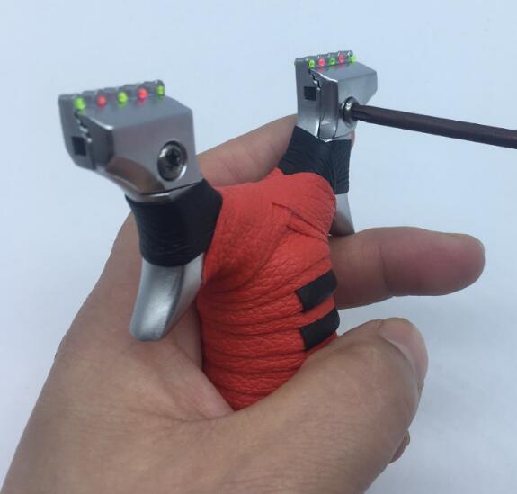 Wholesale alloy suifeng iv flat wallet slingshot