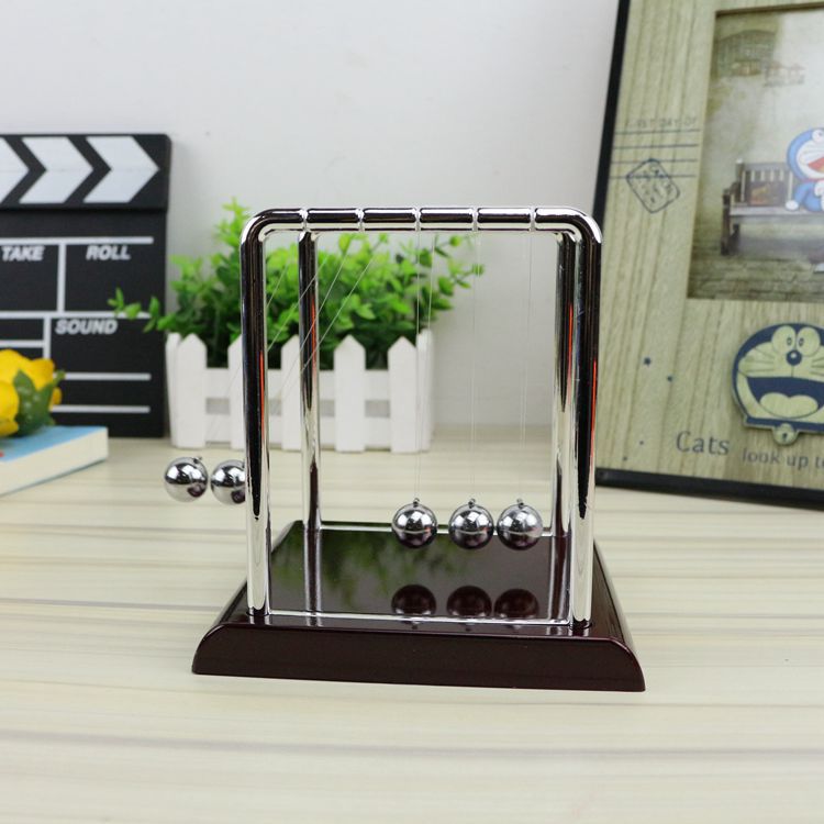 Wholesale Large, Medium and Small Square Newton a Regional Name for Billiards Creative Desktop Bumperball Swing Ball Craft Gift Decorative Ornaments