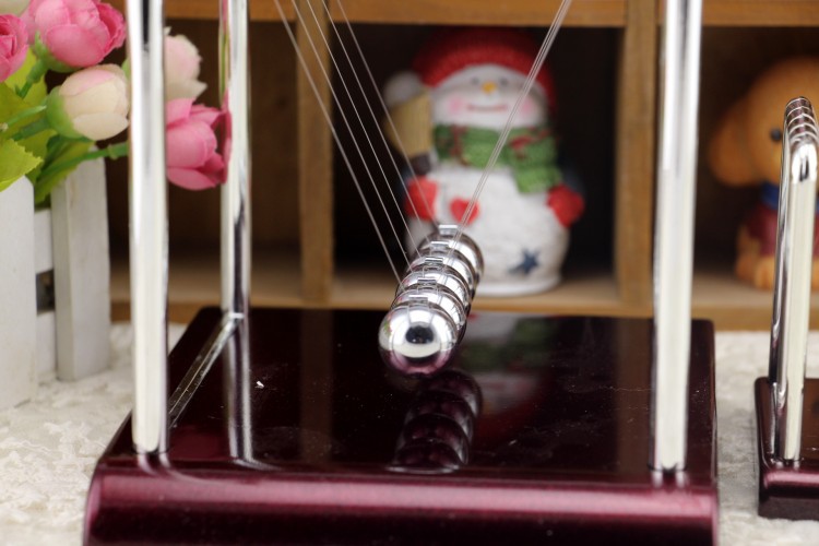 Newton Swing Ball a Regional Name for Billiards Home Decoration Ornaments Desk Decorations
