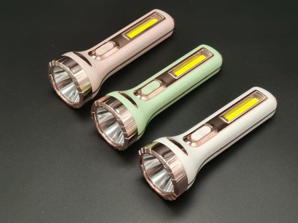 Solar Flashlight, Portable Camping Light Solar Flashlight, Portable Camping Light