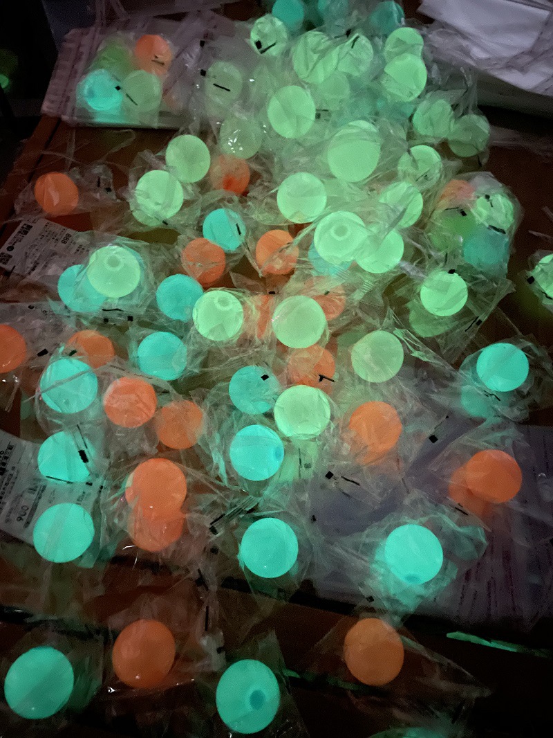 Tiktok Luminous Sticky Ball Sticky Wall Ball Decompression Vent Ball TPR Ceiling Ball Children Darts Sticky Ball