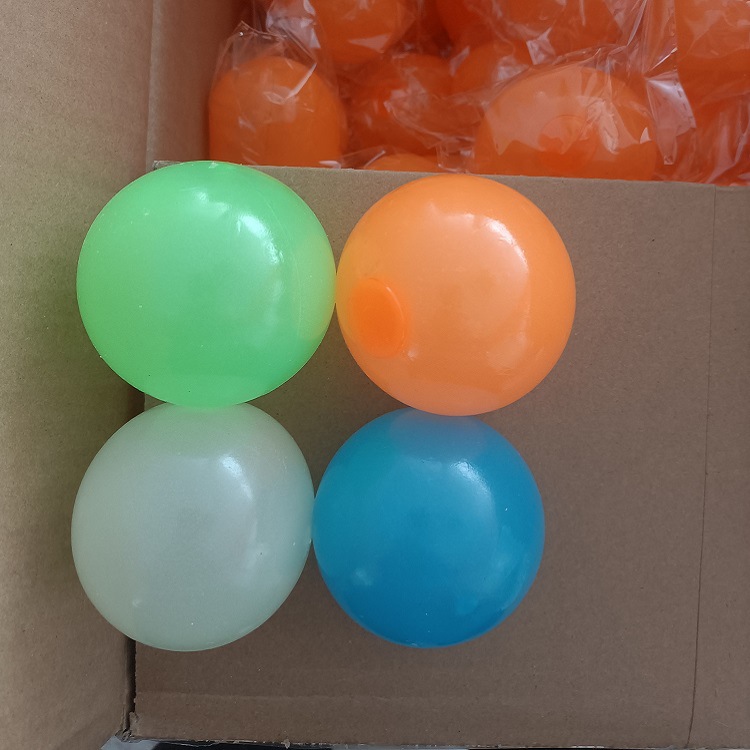 Tiktok Luminous Sticky Ball Sticky Wall Ball Decompression Vent Ball TPR Ceiling Ball Children Darts Sticky Ball