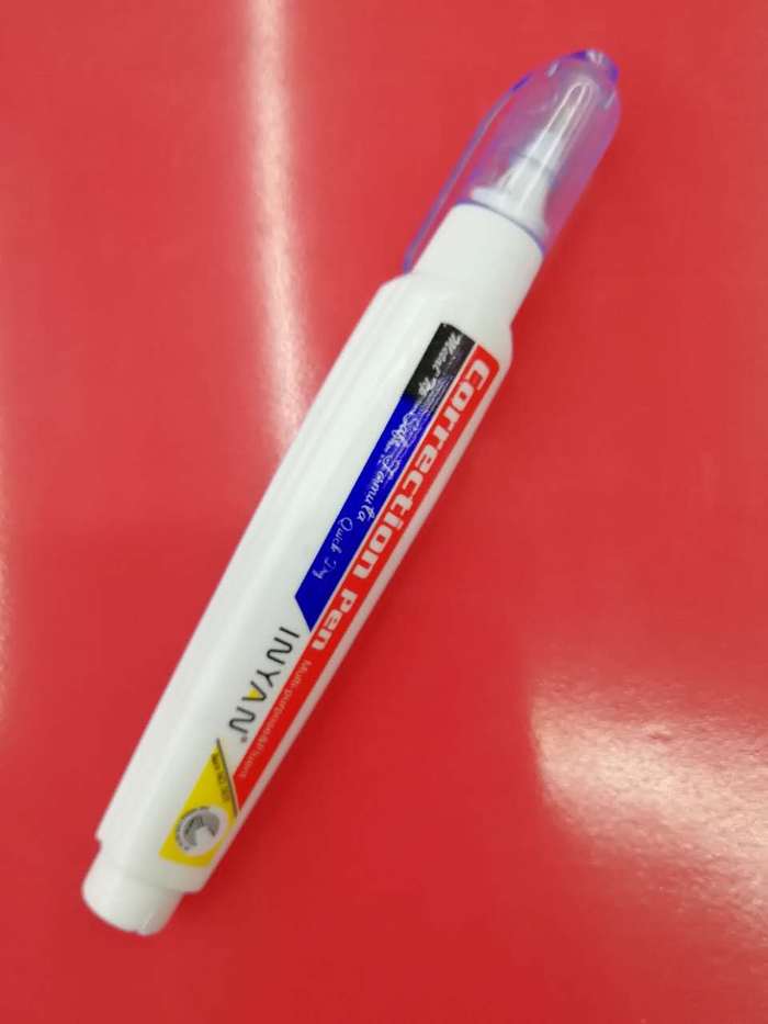Yingyuan student correction liquid steel head correction fluid non-toxic quick-dry stationery supplies.