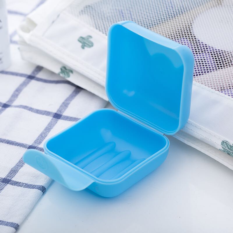 Small size of portable travel soap box with lock Small size of portable travel soap box with lock