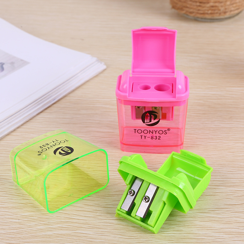 Pencil sharpener with public funds simple flip pencil sharpener pen shaver school pencil sharpener English version