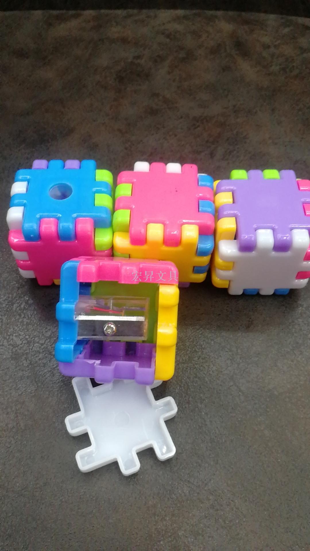 Building block pencil sharpener 604 rubik&#039;s cube pencil sharpener toy pencil sharpener student office stationery manual pencil sharpener
