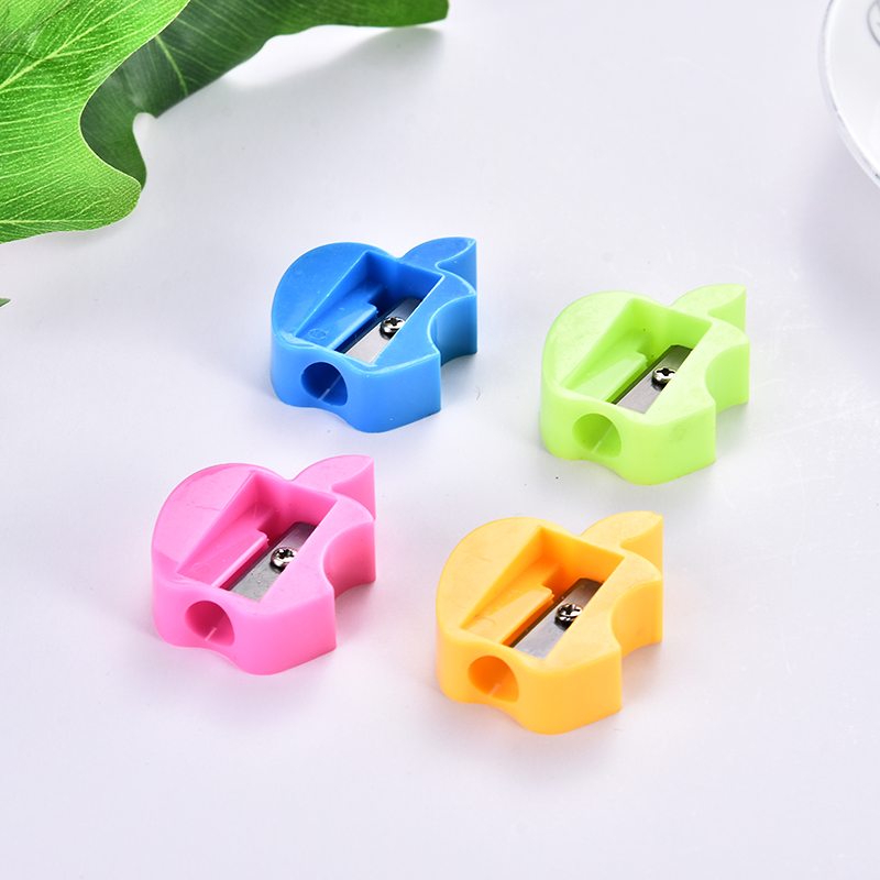 Student pencil sharpener Creative simple cartoon series pencil sharpener children manual stationery Student pencil sharpener Creative simple cartoon series pencil sharpener children manual stationery
