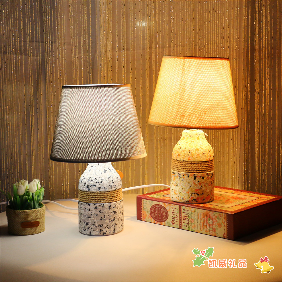European-Style Fabric Table Lamp Bedroom Bedside Lamp Simple Modern Cozy and Romantic Bedside Table 