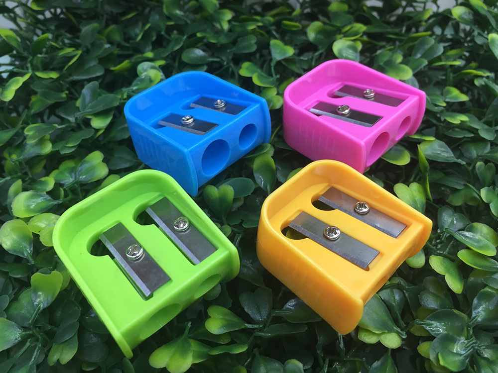 Geometry big hole double hole pencil sharpener pen sharpener wholesale manufacturers direct marketing