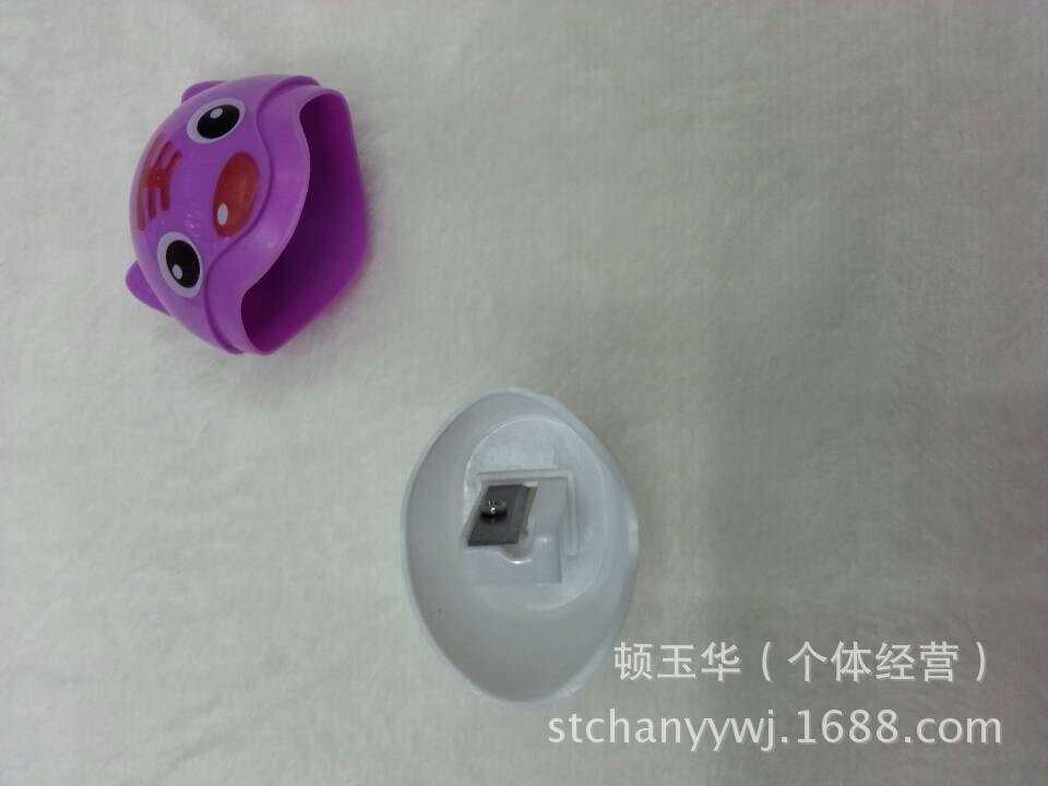 Creative cute Student Award Cartoon Clock double hole pencil Sharpener Pencil Sharpener cute sharpener