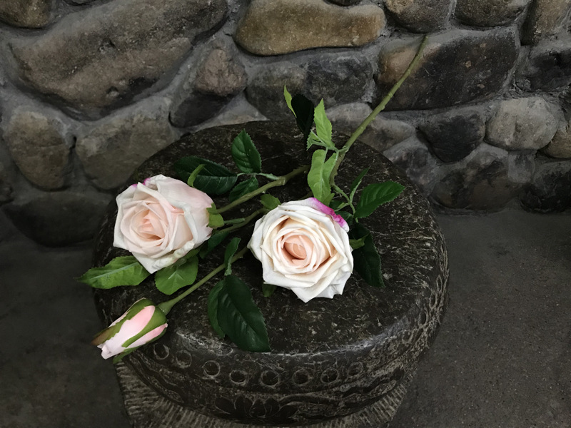 Moist Feeling Rose Living Room Table Decoration Long Branch Fake Flower Wedding Photography Flower Wall Layout Matching Moist Feeling Rose Living Room Table Decoration Long Branch Fake Flower Wedding Photography Flower Wall Layout Matching