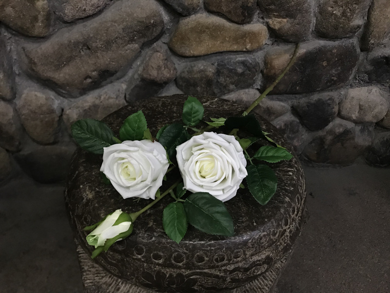 Moist Feeling Rose Living Room Table Decoration Long Branch Fake Flower Wedding Photography Flower Wall Layout Matching Moist Feeling Rose Living Room Table Decoration Long Branch Fake Flower Wedding Photography Flower Wall Layout Matching