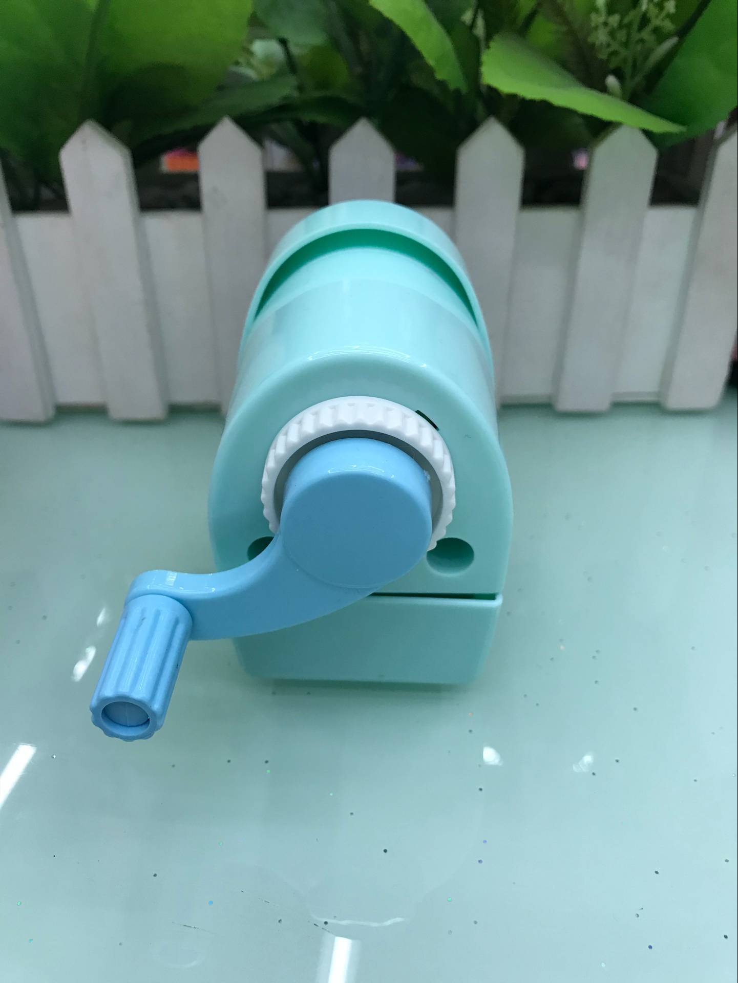 Manufacturer direct animation king glory automatic back and forth pencil sharpener students hand sharpener Manufacturer direct animation king glory automatic back and forth pencil sharpener students hand sharpener