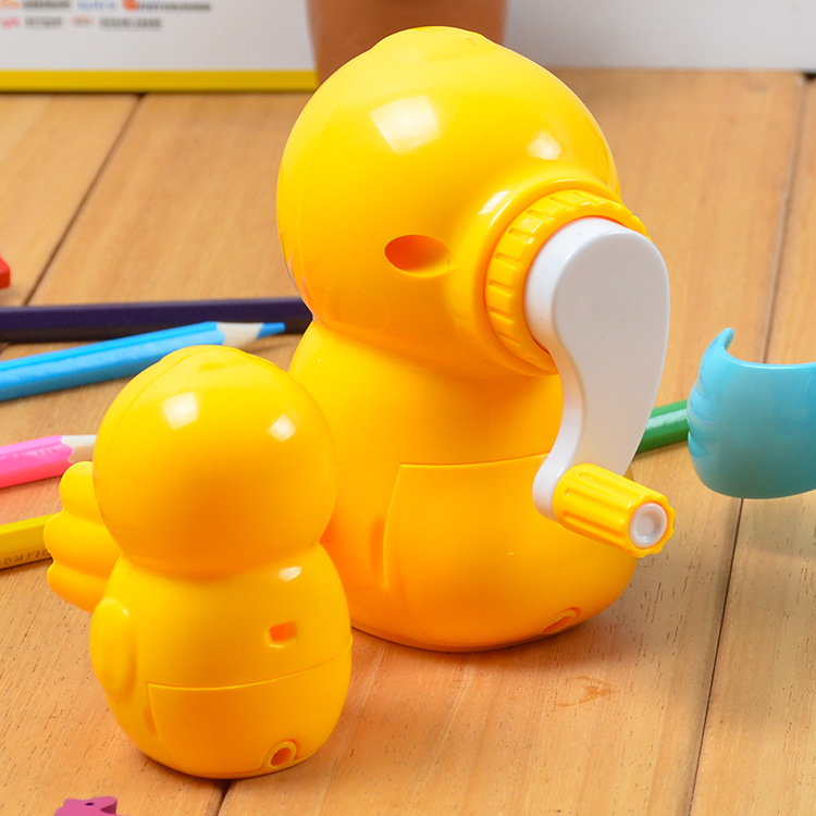 Hand sharpening machine duck duck treasure 2 sets of children duck shape student pencil sharpener wholesale