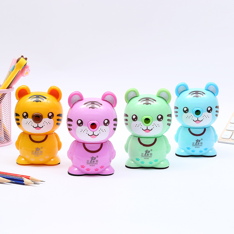 Zhengrong cartoon tiger shape pencil sharpener creative students hand sharpener automatic pen sharpener into the pen Zhengrong cartoon tiger shape pencil sharpener creative students hand sharpener automatic pen sharpener into the pen